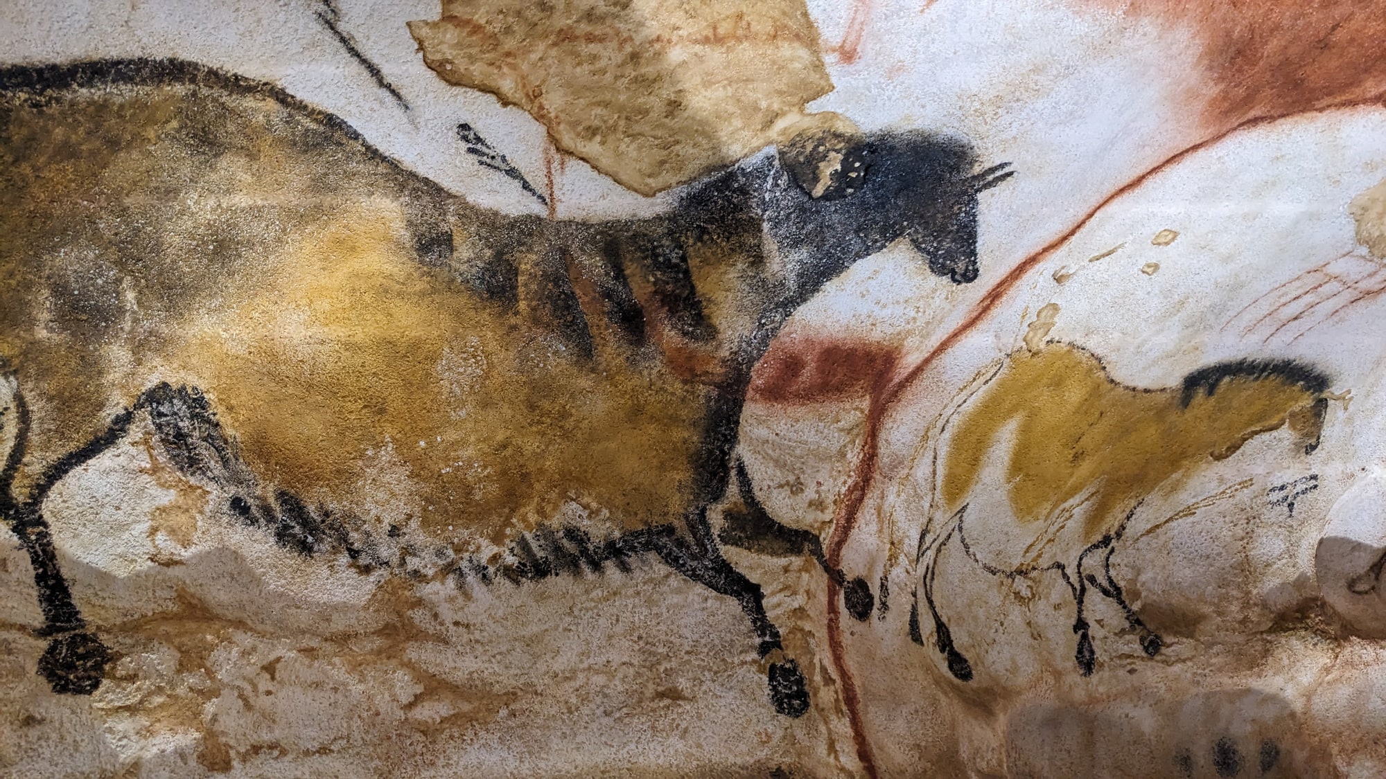 Réplica de pinturas de Lascaux en el centro Lascaux II